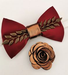 Satin Bow Tie As Gift, Red Bow Tie For Wedding, Satin Bow For Gift, Groomsmen Gift Set, Prom Suit, Groom Bowtie, Burgundy Tuxedo, Derby Outfits, Groomsmen Bowtie