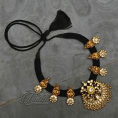 Black Thread Jewellery Indian, Black Thread Necklace, Gold Pearl Jewelry, Black Beads Mangalsutra Design, German Silver Jewelry, Thread Necklace, Beautiful Gold Necklaces, Antique Bridal Jewelry, Polki Necklace