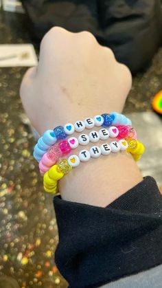 Weird Pronouns, Gender Fluid Bracelet, Pride Bracelet Ideas, Fun Bracelet Ideas, Gender Bracelets, Pronouns Bracelets, Genderfluid Symbol, Pronoun Bracelets, Genderfluid Names