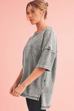 The oversized tee is a relaxed and stylish t-shirt made from a soft and breathable fabric, ensuring comfort throughout the day.With its drop shoulder design and oversized fit, this tee offers a casual and effortlessly cool look that can be paired with jeans, shorts, or leggings for a laid-back style.The tee is suitable for various occasions, including casual outings, lounging at home, or even as a comfortable workout top, providing both style and functionality.Fabric Contents: Product Weight: 0. Relaxed Drop Shoulder T-shirt For Spring, Trendy Relaxed Fit T-shirt For Layering, Casual Boxy Fit T-shirt For Loungewear, Relaxed Washed Tops For Summer, Comfortable Relaxed Fit Top For Layering, Trendy Drop Shoulder T-shirt For Loungewear, Trendy Oversized T-shirt For Everyday, Washed Crew Neck T-shirt For Layering, Oversized Comfortable Tops