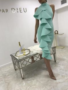 Mélissa فستان زهري, Couture Dior, Male Perspective, Sun Dress Casual, Robes D'occasion, Afrikaanse Mode, Classy Dress, African Dress, Fancy Dresses