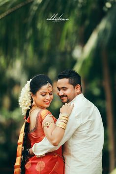 Kerala Wedding Photography Cute Couple #WeddingPhotography #KeralaWeddingPhotography #AddictionWeddings #BetterHalf #CoupleShoot #LoveForever #BelovedOne #GreatDay #HinduWedding #HinduGroom #WeddingGame #Handsome #Look #SouthIndianWedding #Groom #GroomDress Reception Poses, Couple Stills, Marriage Poses, Pose Prewedding, Engagement Pose, Marriage Reception, Indian Wedding Poses, Kerala Wedding Photography, Wedding Stills