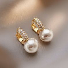 South Korea Fashion New  Light Luxury Simple Classic Pearl Drop Earrings Birthday Party Gift Woman Baroque Pearl Earrings, Pearl And Diamond Earrings, Trendy Earrings, Pattern Animal, Pearl Earrings Dangle, Ear Rings, Pearl Stud Earrings, Earring Type, Circle Earrings