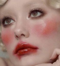 Beauty , Glossy makeup, red lips , pinky peach blush Smudged Lipstick Look, 1920 Inspired Makeup, Downward Turned Lips, Cold Makeup Aesthetic, Lips Sewn Shut, Clown Editorial, Lovecore Makeup, Valentine’s Day Make Up, 18th Century Makeup