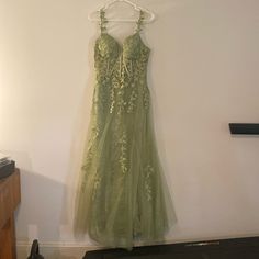 New Without Tags: Never Worn. Large, Green, Floral Appliqu Ball Gown. Great Item, Just Missed Return Time. Link To Original Item Below. Https://Search.App/Cfctwgwul5bkxkid8 Green Prom Dress Ball, Olive Green Prom Dress, Forest Green Dress, Forest Green Dresses, Green Prom, Photoshoot Idea, Green Prom Dress, Dress Inspiration, Prom Dresses Ball Gown