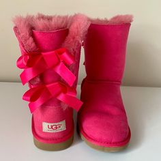 Authentic Ugg Boots In Like-New Condition. No Marks, Scuffs Or Defects. All Pictures Are Accurate And Represent The True Condition Of The Boots. Size Is Us Kids Size 5 Which Is Equivalent To Us Women’s Size 6. Baily Bow Pink Uggs, Bow Ugg Boots, Bow Ugg, Bailey Bow, Dream Shoes, Womens Uggs, Ugg Shoes, Ugg Boots, Me Too Shoes