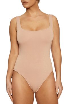 High Stretch Scoop Neck Bodysuit, Casual Scoop Neck Bodysuit With Lined Body, Casual Second-skin Bodysuit With Scoop Neck, Solid Bodycon Smoothing Bodysuit, Chic Fitted Bodysuit With Scoop Neck, Bodycon Bodysuit With Scoop Neck, Casual Stretch Bodysuit With Scoop Back, Chic Fitted Scoop Neck Bodysuit, Second-skin Scoop Neck Leotard