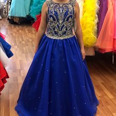 Size 1p Girls Pageant Or Formal Dress. Bought Brand New From Mimi’s Bridal, Worn Once Blue Pageant Dresses, Pageant Dresses For Kids, Blue Pageant Dress, Dresses For Kids, Pageant Dress, Pageant Dresses, Kids' Dresses, Formal Dress, Kids Dress