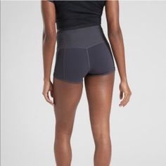 Nwt - Athleta - Barre 2.5” Shorts In Powervita - Medium - Spring Night/Gray/Grey Gray Go-dry Short Length Activewear, Gray Athletic Fit Shorts For Workout, Gray Compression Athletic Shorts For Athleisure, Gray Compression Athletic Shorts For Workout, Gray Sporty Activewear With Built-in Shorts, Gray Athleisure Short Activewear, Gray Compression Activewear With Short Legs, Compressive Athletic Shorts For Gym In Gray, Gray Short Leg Activewear For Gym