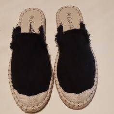 Women's Size 9. Charlie Paige Black And Cream Sandals Brand New Without The Tags Come From A Some Smoke-Free Home Casual Black Open Toe Espadrilles, Casual Black Espadrilles For Summer, Black Flat Heel Synthetic Espadrilles, Black Synthetic Flat Heel Espadrilles, Trendy Black Slip-on Espadrilles, Comfortable Black Slip-on Espadrilles, Black Slip-on Casual Espadrilles, Casual Black Slip-on Espadrilles, Comfortable Black Flat Heel Espadrilles