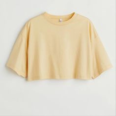 - H&M Tee-Shirt - New With Tags - Light Yellow - Size Xxl (Truely A Medium) - Runs Very Small - 95% Cotton 5%Elastane - Excellent Condition Casual Cotton Tops By H&m, H&m Cotton Short Sleeve Tops, H&m Cotton Crew Neck Top, H&m Casual Relaxed Fit Top, Trendy Relaxed Fit H&m Tops, Trendy H&m Tops Relaxed Fit, Trendy Relaxed Fit Tops From H&m, H&m Cotton Tops With Relaxed Fit, Basic H&m Summer Tops