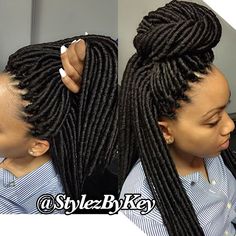 Natural Looking Faux Locs Crochet styled by @stylezbykey Bold, Trending Protective Styles for this Spring/Summer Season ‼️ ✈️Traveling Braider & Instructor with 12+ yrs Experience In the braiding industry. ✂️========================== Go to VoiceOfHair.com ========================= Find hairstyles and hair tips! ========================= Crochet Locs Hair, Glamour Hairstyles, Kanekalon Braiding Hair, Crochet Faux Locs, Crochet Hair Extensions, Faux Locs Hairstyles, Long Box Braids, Pelo Afro, Beautiful Braids