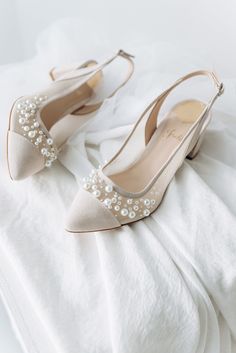 These ivory suede wedding shoes 'Pearl' with slingback and low block heels are carefully handcrafted and embroidered by hand with pearls and beads. These wedding shoes are designed with a 5.5 cm / 2.2 inches block heel for additional comfort. This shoe is handmade using the best quality Italian suede, hand embroidery of pearls and beads, and genuine leather inside. Inside there is a soft memory foam insole, which gives a feeling of additional comfort when walking. Tunit outsole is made of a mixt Closed Toe Wedding Shoes, Comfortable Wedding Heels, Pearls Embroidery, Bridal Shoes Low Heel, Wedding Shoes Low Heel, Heels Aesthetic, Pointy Heels, Wedding Shoes Bride, Wedding Shoes Heels