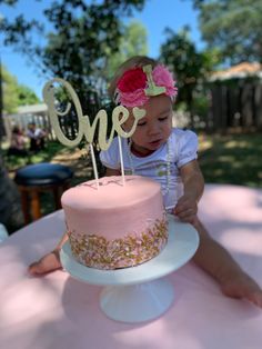 Pink And Gold First Birthday Cake, Pink And Gold Smash Cake, Pink Smash Cake Girl, Rose Gold Smash Cake, Happy Birthday Baby Girl, Girls First Birthday Cake, Baby First Birthday Cake, Smash Cakes