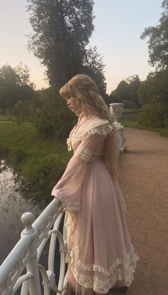 Long Sleeve Aesthetic Dress, Old Fashion Pictures, Victorian Ballgown Aesthetic, Nature Princess Aesthetic, Floral Vintage Dress Aesthetic, Castle Core Outfits, Historical Dresses Aesthetic, 19th Century Aesthetic Girl, Whimsical Dress Fairy Tales