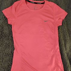 New Without Tags Condition. Neon Bright Pink Color. Short Sleeve T-Shirt. Spring Nike Workout T-shirt, Nike Workout T-shirt For Spring, Pink Moisture-wicking T-shirt, Nike Fitted Sporty T-shirt, Pink Graphic Tee For Workout, Nike Fitted T-shirt Athleisure, Nike Fitted Athleisure T-shirt, Casual Stretch Nike T-shirt, Casual Nike Stretch T-shirt