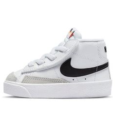 Best gifts for newborns/babies! (SNKR/Skate/Light/Mid Top) Nike Blazer Black, Boys Black Shoes, Nike Blazer Mid 77 White, Black Shoes Outfit, Nike Shoes For Boys, Team Orange, Jordan Shoes Girls, Nike Blazer Mid 77, Nike Blazer Mid