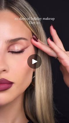 70K views · 117 reactions | holiday eyeshadow hack 👀🎄✨

day 20 of 20 days of holiday makeup ✨ the final look of the series! 🎉 creating this eye look with a simple eyeshadow hack that’s perfect for the holidays. 🎄 i’ve had so much fun sharing these looks with you—thank you for all the love and support throughout this series 🥹💖 would you try this one? let me know!

@makeupbymario master mattes palette
@anastasiabeverlyhills spice mini palette
@charlottetilbury pillow talk eyeliner
@diorbeauty diorshow iconic over curl mascara
@anastasiabeverlyhills lip velvet “blackberry”

#HolidayGlam #Eyeliner #makeuphack #HolidayMakeup #Glitter #MakeupTips #ChristmasMakeup #NYEmakeup #eyeshadowhack christmas holiday inspo , holiday glam makeup tutorial , makeup hack, glitter makeup, festive makeup |