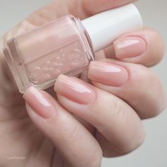 swatch essie not just a pretty face Pedicure Gel, Nagellack Trends, Super Nails, Essie Nail, Beautiful Nail Designs, Pedicures