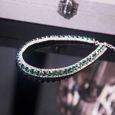 Material: Zircon Color: Necklace, Ear Studs Fashion Element: Round Style: Advanced Sense Green Chain Jewelry For Party, Retro Luxury, Wedding Bride Jewelry, Bride Jewelry, Color Necklace, Green Crystal, Watch Necklace, Green Crystals, Necklace Earring Set