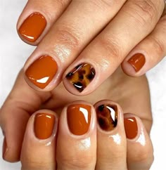 pinterest: camilleelyse ♡ Nagellack Trends, Short Gel Nails, Fall Gel Nails, Her Nails, Fall Nail Art, Fall Nail Colors, Orange Nails, Autumn Nails, Fall Nail Designs