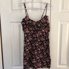 Floral Mini Dress Pink Mini Sundress For Date Night, Casual Pink Mini Dress For Date Night, Casual Pink Floral Dress For Party, Casual Pink Sundress For Date Night, Pink Sundress For Date Night, Casual Floral Print Dress For Night Out, Casual Pink Dress For Date Night, Pink Party Dress For Night Out, Casual Pink Floral Dress With Spaghetti Straps