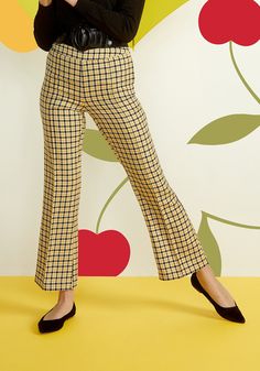 Designed in-house, these ModCloth namesake label trousers are made from a high-quality woven fabric that flaunts an exclusive yellow, black, and white-hued houndstooth plaid pattern. These high-waisted, vintage-inspired pants are so much fun to style thanks to their exclusive print. Boasting a 1940s-inspired ankle-skimming silhouette, these wide-leg trousers have pintuck detailing and a hidden zip closure and pair perfectly with our oh-so-retro Suit Yourself Vest. 89% Polyester, 9% Viscose, 2% S Vintage Style Swimwear, Yellow Checkered, Retro Suits, Casual Dresses Plus Size, Midi Dress Plus Size, Tunic Hoodie, Vintage Swimwear, Plus Size Outerwear, Casual Rompers