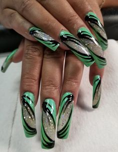 Green Black Nails, Green And Black Nails, Curved Nails, French Tip Nail Designs, Colorful Nail Art, Bling Acrylic Nails