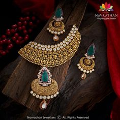 Jadatar Jewelry, Navrathan Jewellers, Festive Jewellery, Wedding Jewelry Sets Bridal Jewellery, Temple Jewelry Necklace, Diamond Jewelry Store, Jewelry Set Design, Gold Necklace Indian Bridal Jewelry, Princess Necklace