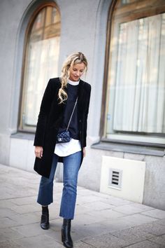 Vetement Hippie Chic, Casual Chique Stijl, Winter Mode Outfits, Blue Flare Jeans, Botas Chelsea, Mode Inspo, Casual Winter Outfits, 가을 패션, Looks Style