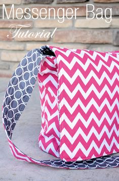 the messenger bag sewing pattern is easy to make