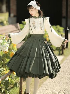 ❤︎ Retro sunflower design ruffle set-up❤︎ Old Fashioned Clothes, Era Victoria, Strap Skirt, Overall Skirt, Lace Trim Blouse, Suspenders For Women, Suspender Skirt, Clothes Dress, Mori Girl