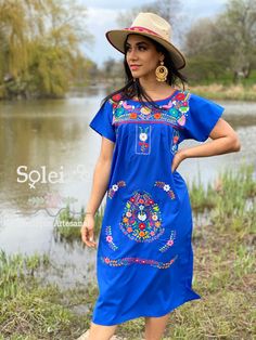 Want to match with your mini me? This Beautiful Women's and Girl's Mexican Dress is perfect for matching at a special event or just for fun! The price listed includes one adult size dress and one child's size dress. There are two length options for the women's dress: 1. Short 2. Long Mexican Traditional Dress, Traditional Mexican Dress, Mother Daughter Dresses Matching, Embroidered Gifts, Mexican Wedding, Mexican Dresses, Floral Embroidered Dress, Cocktail Party Dress, Tunic Styles