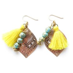 Earrings composed of golden prints, geometric, 2 pairs of yellow pom-poms chick 2.5 cm long 6 golden turquoise beads hook clasp for pierced ears, total length 5.5 cm per buckle, sold in pairs (2pcs) Delivery in a gift bag Adjustable Gold Bohemian Tassel Earrings, Summer Gold Tassel Earrings, Adjustable Gold Tassel Earrings With Fringe, Bohemian Gold Tassel Earrings Gift, Gold Bohemian Tassel Earrings For Gift, Gold Fringe Earrings For Summer, Yellow Bohemian Jewelry With Latkans, Bohemian Yellow Jewelry With Latkans, Bohemian Gold Tassel Earrings With Dangling Beads