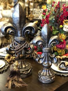 Old_world_style_decor-table_top_fleur_de_lis_sculptures-french_country_style-tablescapes-reilly_chance_grande Old World Decorating, Grape Decor, Craftsman Decor, Decorative Glass Jars, White Furniture Living Room, Decorative Bottles, French Theme, Tuscan Design, Decorative Candles