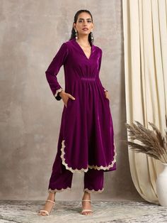 Velvet Cord Set, Lace Kurta, Western Kurti, Velvet Dresses Outfit, Stylist Tips, Designer Kurti Patterns, Cord Set