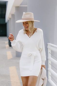 10 best dresses you need for fall 2020, featured by San Francisco style blogger Lombard and Fifth. Leather Jacket White Dress, Casual Neutral Outfits, Outfit Ideas Date Night, Neutral Summer Outfits, Outfit Ideas Date, Bright Summer Dresses, Dresses For Fall, Neutral Dress, Monochrome Style