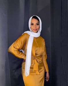 Hijabi Fashion Abayas, Muslim Girl Outfits, Silk Dresses Outfit, Street Hijab Fashion, Angel Outfit, Iranian Women Fashion, Hijabi Style, Professional Attire