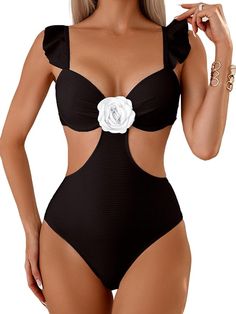 Cheeky Swimsuit, Swimming Outfits, Swimwear 2024, Beach Ware, Swimsuits Outfits, Summer Swimwear, Cute Bathing Suits, Cute Swimsuits, Beachwear For Women