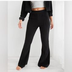 Like New If Worn!! Size Large | Aerie Aerie Groove-On Rib Velour Flare Pant In True Black Size Small Regular New With Tags Sold Out And No Longer Available Online! The Groove-On Flares You Love: Now With Some New Party Tricks. Pretty Ribbed Fabric Meets New Seaming Deets Down The Leg. Party's Here! High Rise Our Groove-On: Buttery-Soft, Ribbed Velour With A Pretty Texture Elastic Waistband For Your Best Fit Allover Texture With Pintuck Seaming Deets! 64% Cotton, 36% Polyester Machine Wash Boho, Flare Lounge Pants, Black Flared Leggings, Velvet Flare Pants, High Waisted Flare Pants, Ribbed Flares, Boot Cut Leggings, Flare Yoga Pants, Flare Legging, Velvet Flares