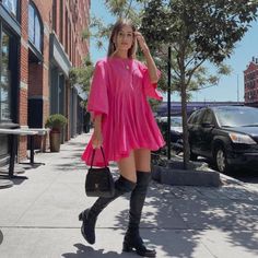 Bubble Gum Pink Siz:Small Nwt Retail Price $128 Very Spring Blogger Favorite Pockets Inside Pink Bubble Dress, Pink Person, Ashley Brooke, Bubble Gum Pink, Baby Doll Dress, Bubble Dress, Pink Outfit, Work Attire, Boots Outfit