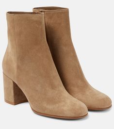 Joelle suede ankle boots in beige - Gianvito Rossi | Mytheresa Turtleneck Sweater Outfit, Beige Ankle Boots, Mid Heel Ankle Boots, Tom Ford Leather, Grey Suede Boots, Rossi Shoes, Leather Thong Sandals, Embellished Sandals, Luxury Women Fashion