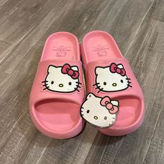 Hello Kitty Stuff, Flip Flop Sandals, Kids Shoes, Pink White, Flip Flops, Shoes Sandals, Kids Shop, Hello Kitty, Size 4