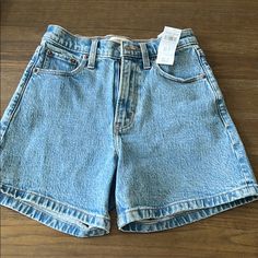 Quoi Porter, Abercrombie Jeans, Outfit Inspo Summer, Marketing Technology, Summer Jeans, Shorts Jeans, Levi Strauss, Outfits Casuales