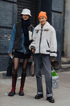 Winter Model Off Duty, London Street Style Winter, Indira Scott, Sijia Kang, Street Style Shop, Minimalist Street Style, Fall Style Guide, New York Fashion Week Street Style, Nyfw Street Style