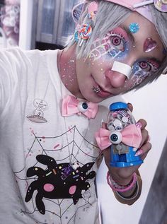 Tumblr Aesthetic Clothes, Kawaii Spider, Shirts Kawaii, Makeup Kawaii, Kawaii Candy, Pastel Makeup, Pastel Punk