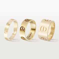 three different types of rings with the letter o on each one and an e on the other