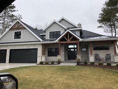 a house that is sitting in the grass