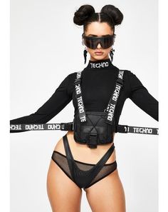 Dark Rave Outfit, All Black Rave Outfit, Rave Babe, Edm Outfits, Shotting Photo, Rave Fashion, Cyberpunk Fashion, Looks Party, Clothing Outfits