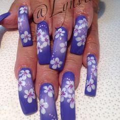 White Flower Airbrush Floral Summer Nails, Tacky Nails, Shorties Nails, 90s Nails